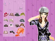 Play Hat Fanatic Dressup free online fashion game on PlayArcadeHub, girl with stylish hat and makeup