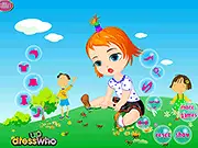 Play Summer Baby Dress Up free online game. Adorable baby wearing a cute summer dress and sun hat on a beach background.