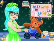 Little Pet Nurse free online dress up and caregiving game for girls with teddy bears