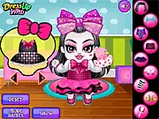 Baby Draculaura and Frankie Stein from Monster High caring for their pets and wearing stylish baby outfits, free online dress up game
