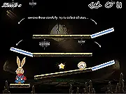 Alice in ClumsyLand free online adventure game screenshot - Alice running away from the Queen's police