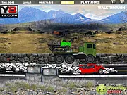 Extreme Cargo Transporter online game showing a large 18-wheeler truck balancing cargo on a difficult road
