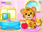 Baby Tiger Vet Care online game, caring for a sick baby tiger, kids doctor simulation game