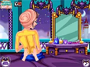 Dragon Queen Spa Makeover dress-up game online free, fantasy queen receiving a spa treatment and applying makeup